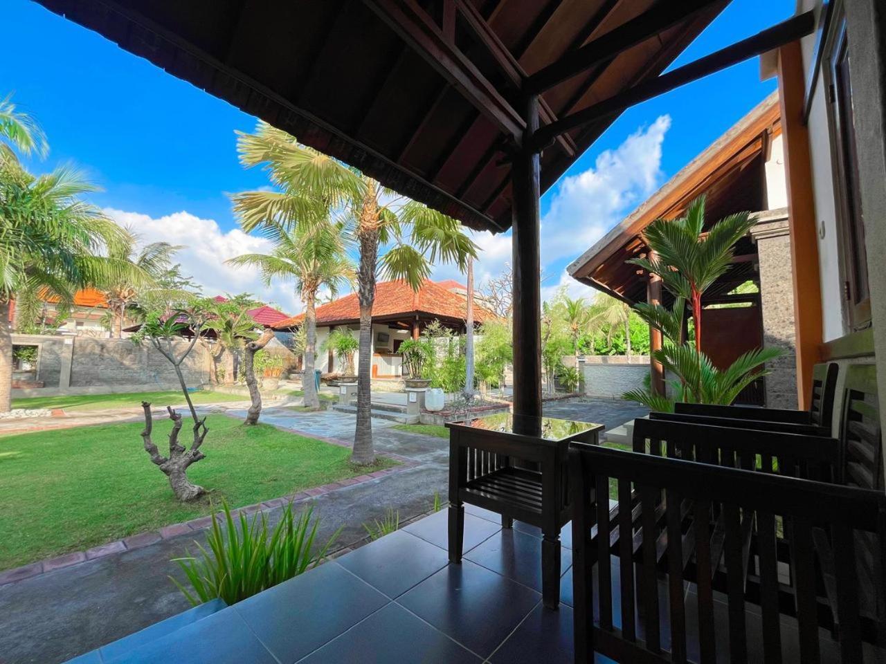 Prabhu Suites Lovina  Exterior photo