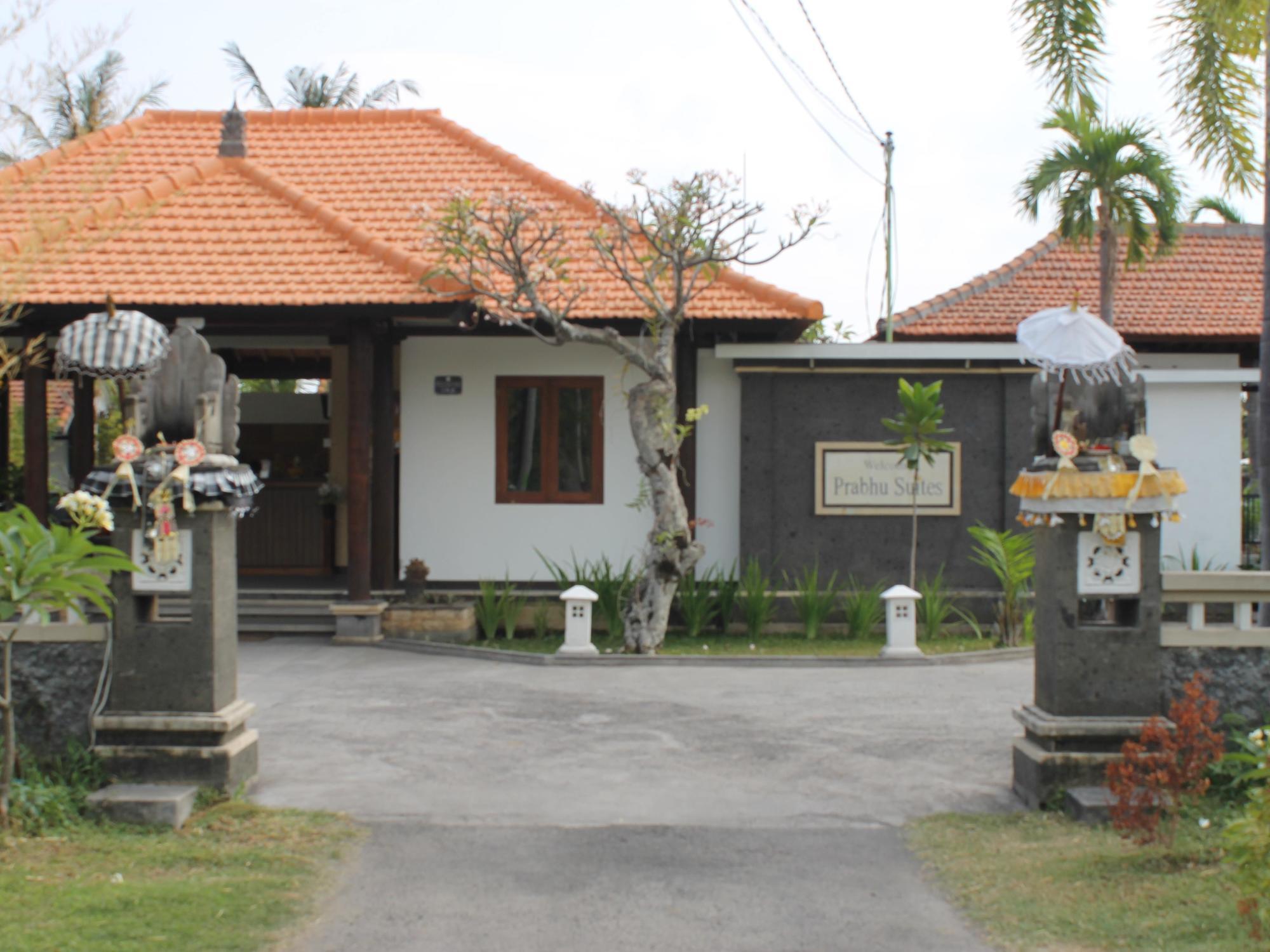 Prabhu Suites Lovina  Exterior photo